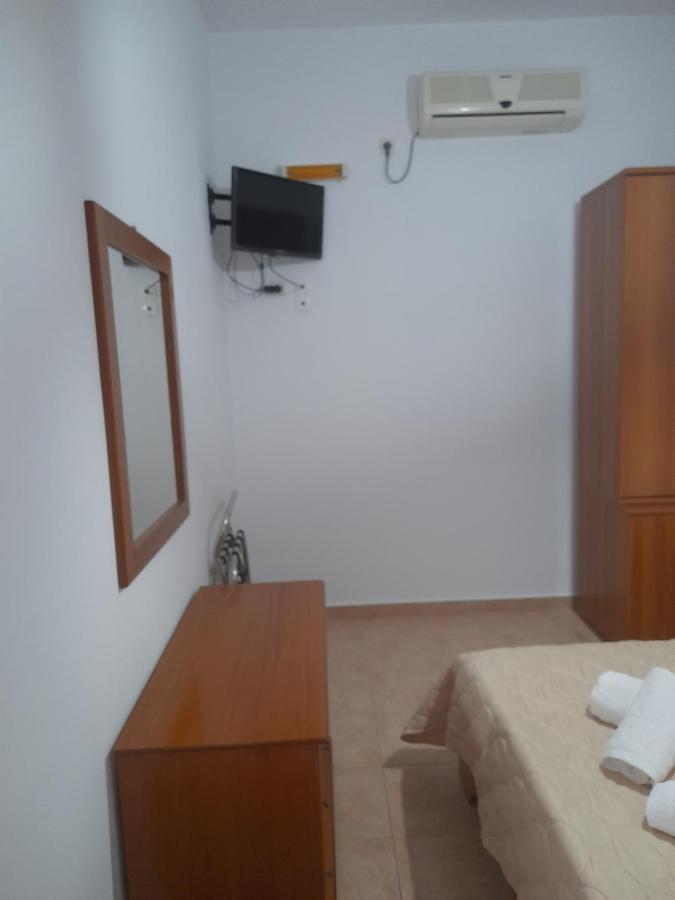 Elzahed Apartments Maestro Kímolos Buitenkant foto